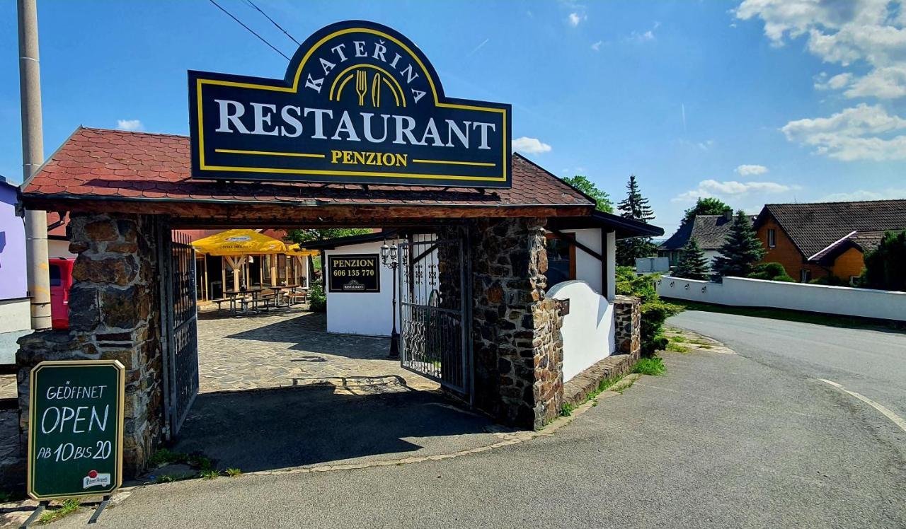 Katerina Restaurant A Penzion Розвадов Екстер'єр фото